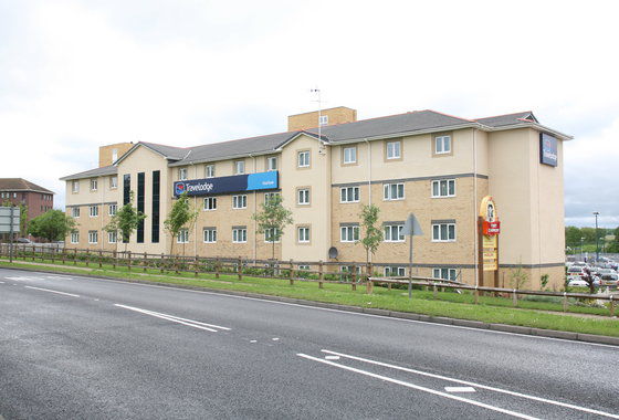 Travelodge Harlow Exterior photo